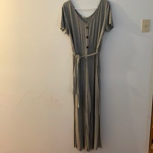 Make offer - WILL DONATE JUNE 20 - Grey wide leg jumpsuit